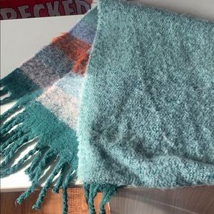 WORLD MARKET SCARF